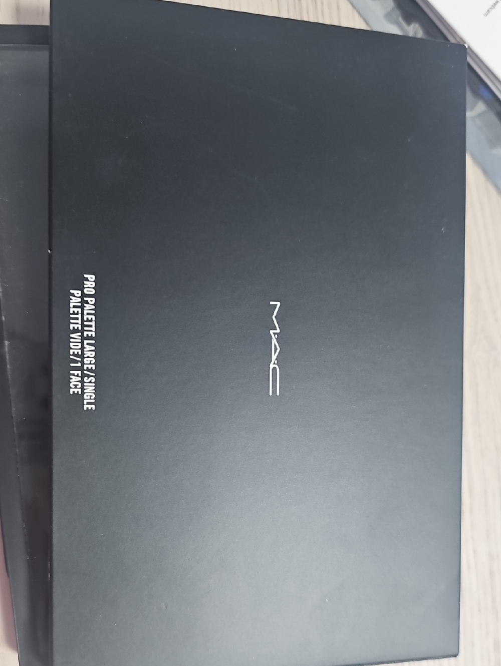 MAC Cosmetics Pro Palette Large - Black
